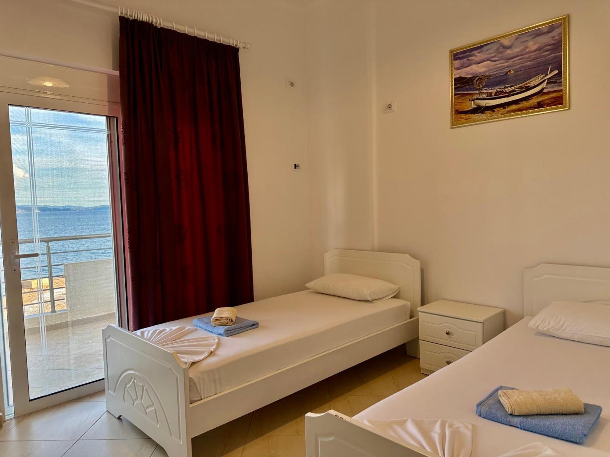 Aqua Apartments Seaview Sarandë 外观 照片