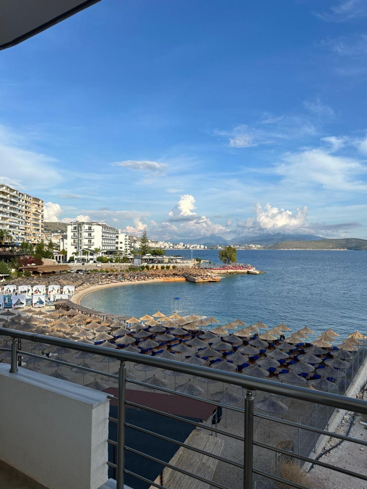 Aqua Apartments Seaview Sarandë 外观 照片