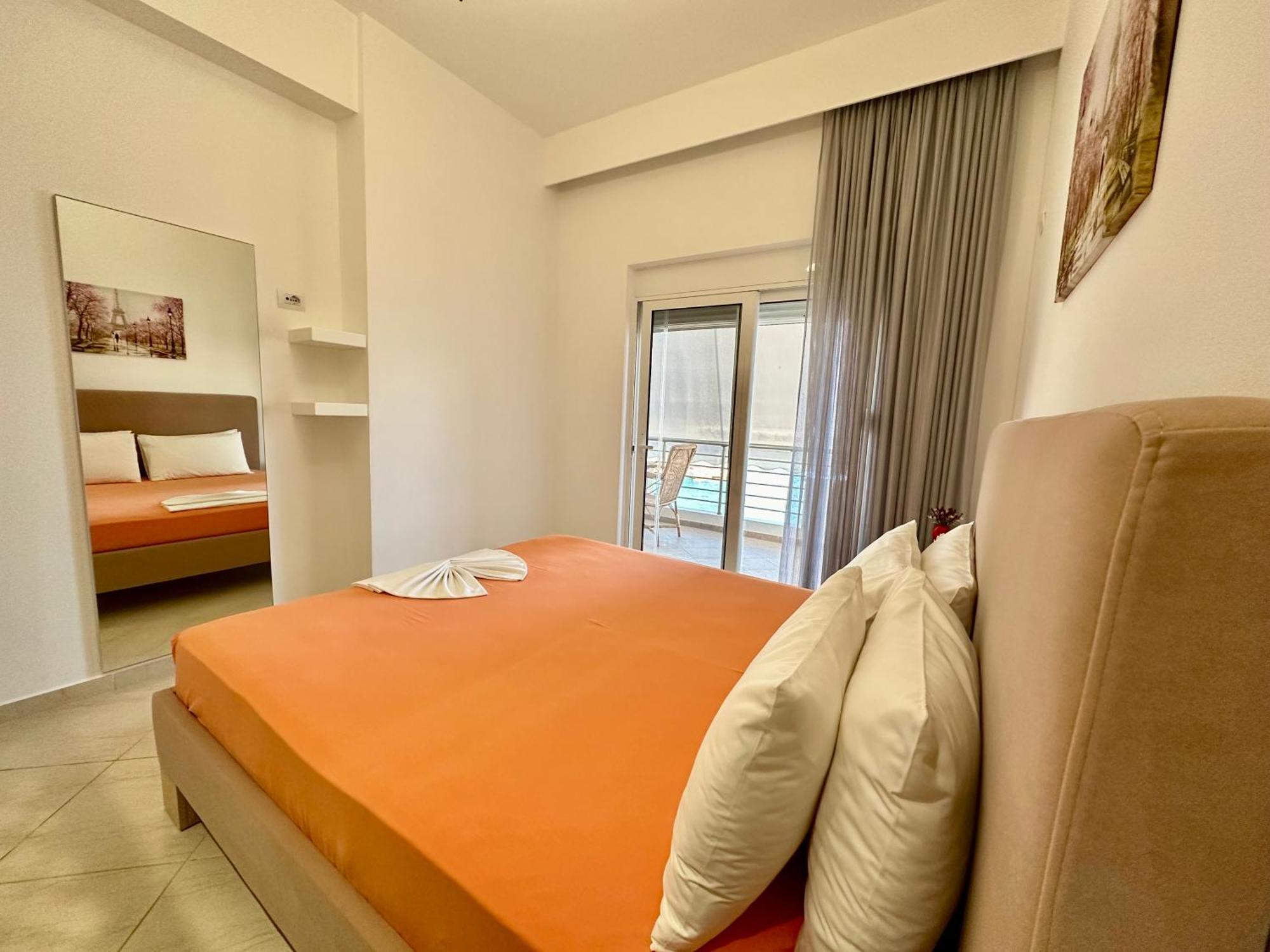 Aqua Apartments Seaview Sarandë 外观 照片