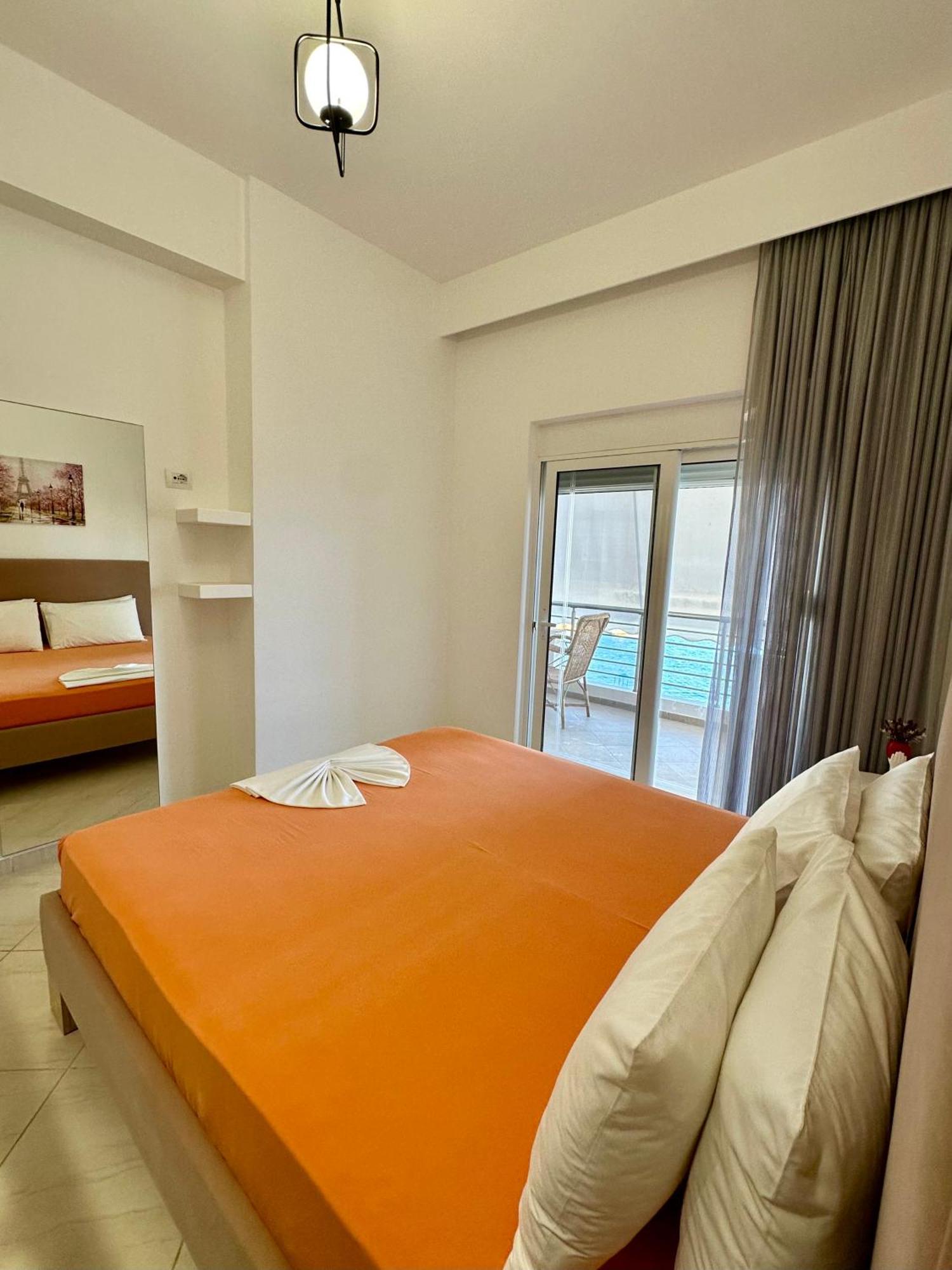 Aqua Apartments Seaview Sarandë 外观 照片