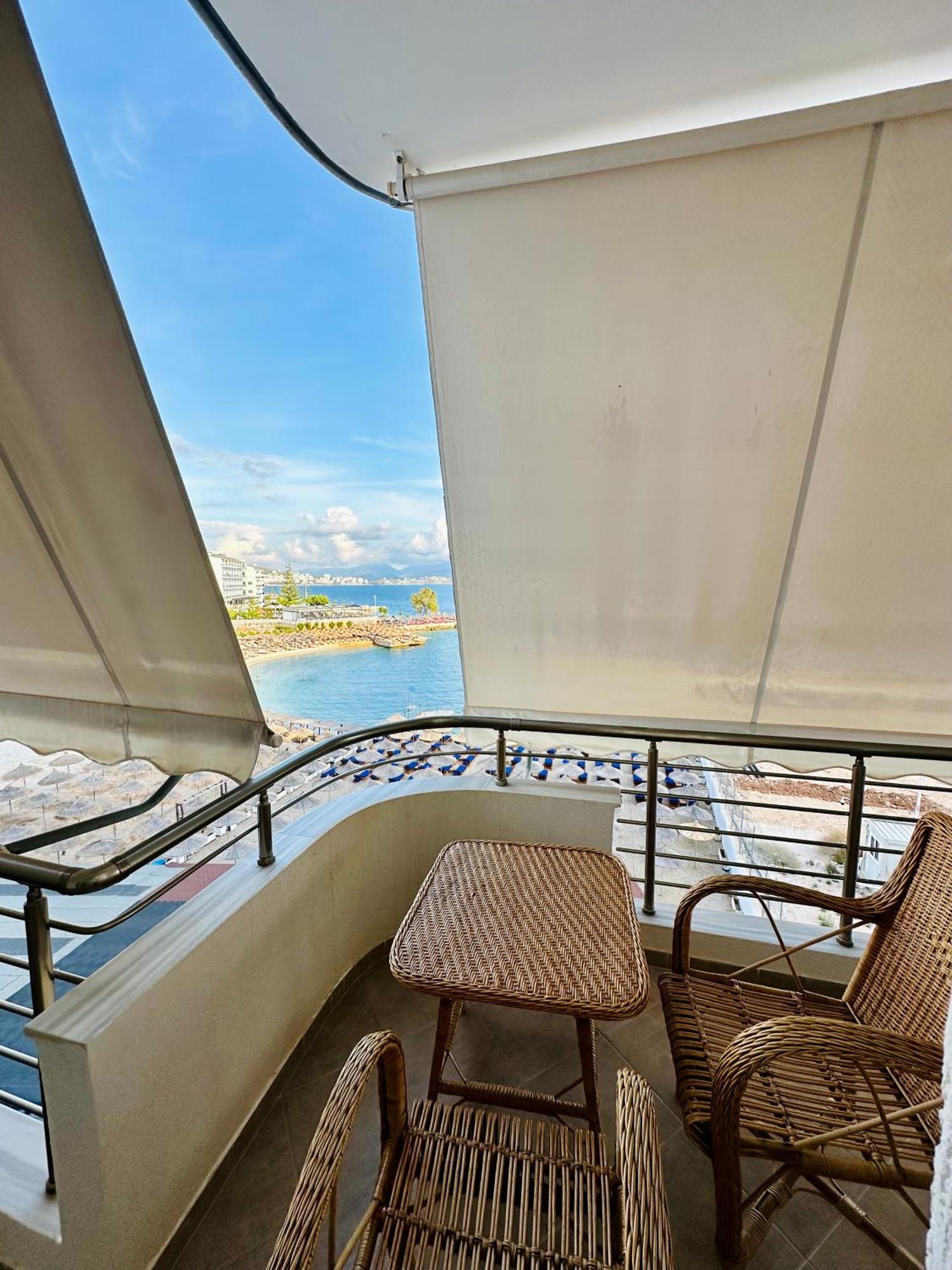 Aqua Apartments Seaview Sarandë 外观 照片