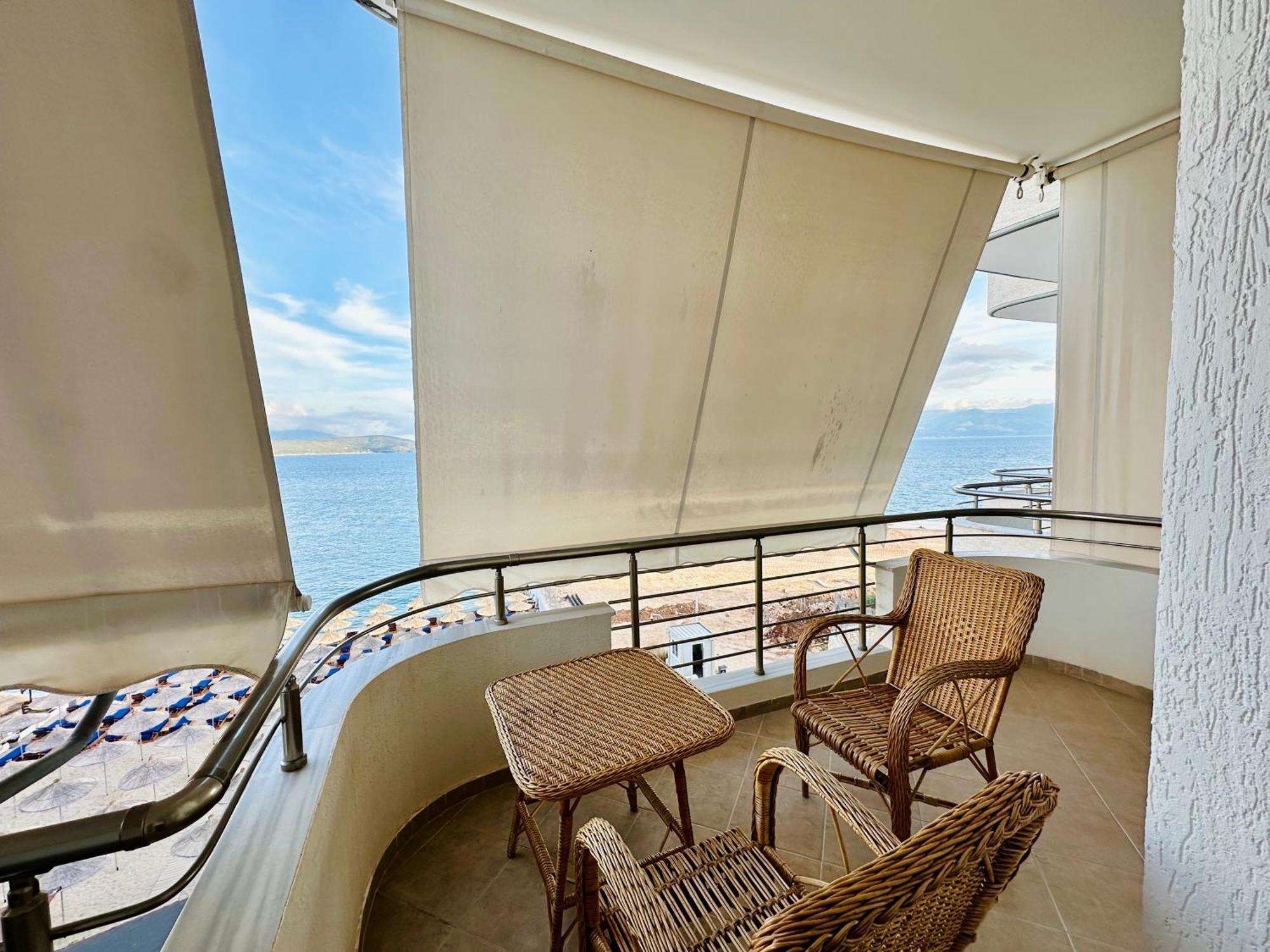 Aqua Apartments Seaview Sarandë 外观 照片