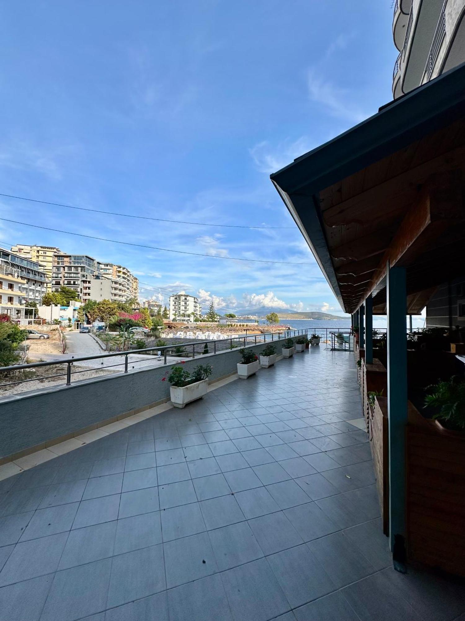 Aqua Apartments Seaview Sarandë 外观 照片